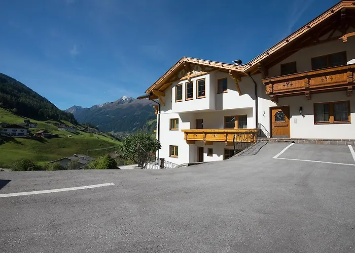 Appartementhaus Pinnisblick Neustift im Stubaital